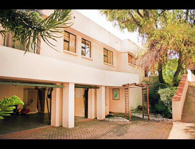 4 BEDROOM HOUSE FOR SALE IN BEDFORD PARK